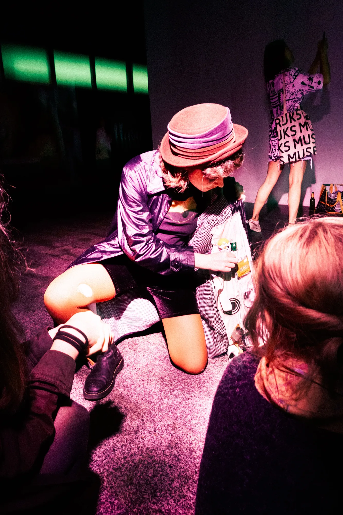 Sasha Honigman performing at Excuse me, Žižkov (Photo by Eduard Germis)