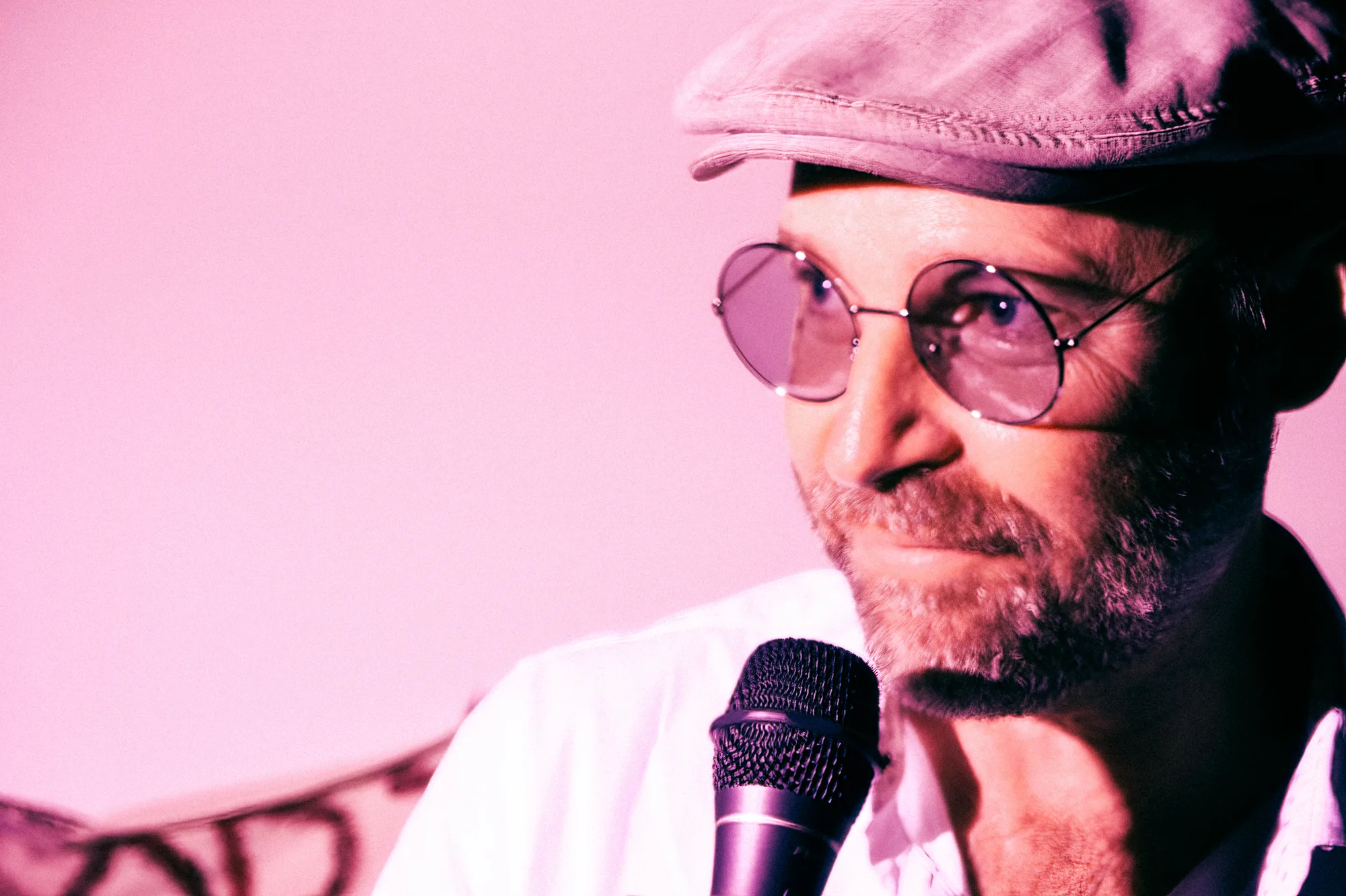 Michael Rowland at Excuse me, Žižkov (Photo by Eduard Germis)