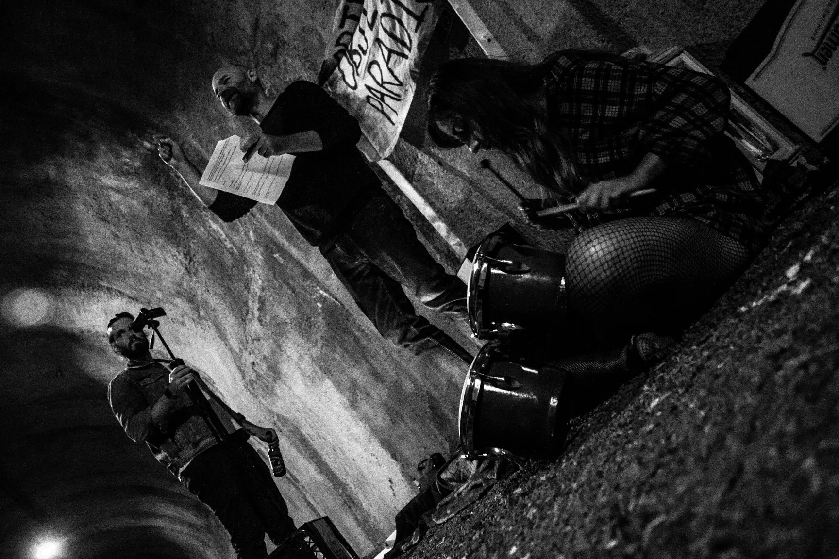 Michael Rowland and Sandra Pasławska performing at Tunnel Vision(s) (Photo by Jan Černý)