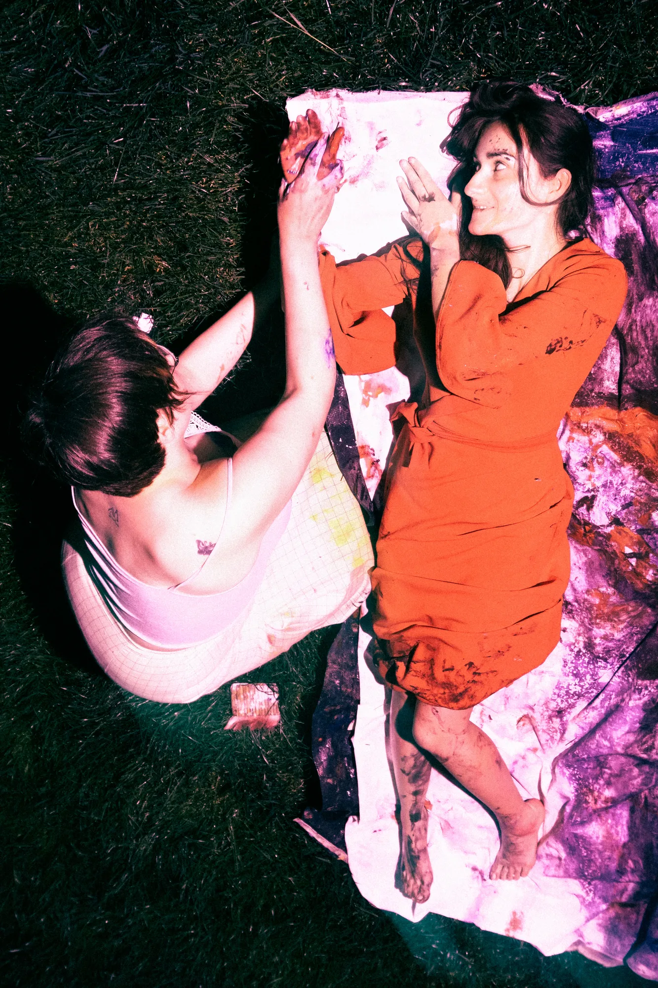 Palencar and Sandra Pasławska performing at Excuse me, Žižkov (Photo by Eduard Germis)